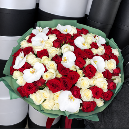 Royal Passion - 100 Premium Roses with Orchids