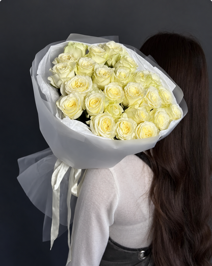 Bouquet of Premium White Long Stem Roses