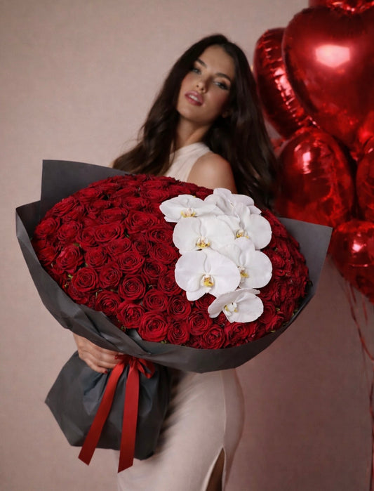 Rouge Impériale - 100 Premium Roses with Orchid