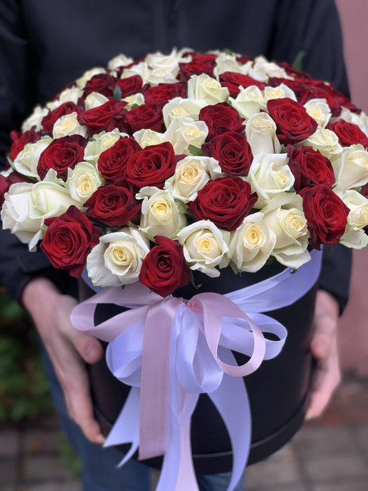 Red & White Rose Box