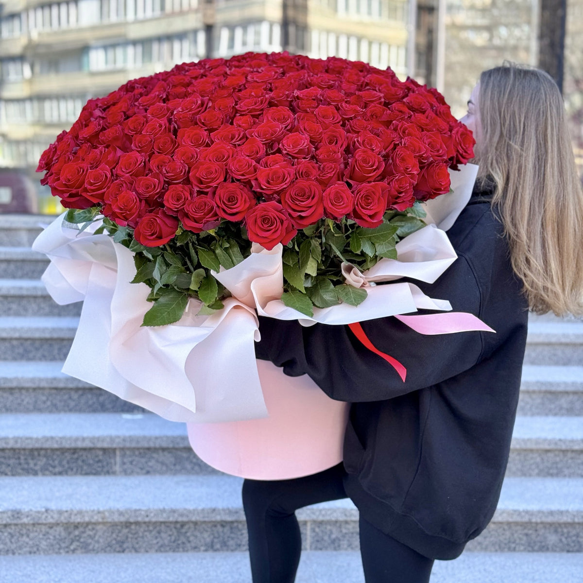 Grand Red Rose Box